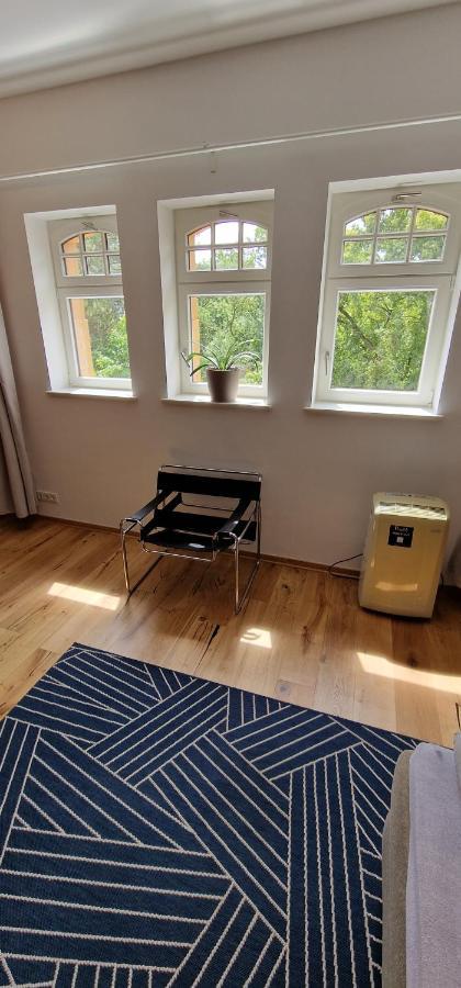 Apartment Mit Parkblick & Massagestuhl Leipzig Exterior foto